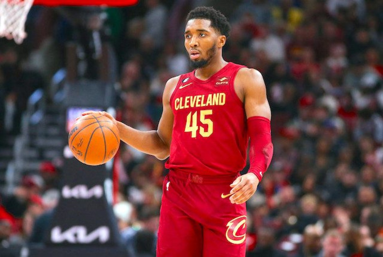 Donovan Mitchell - NBA DFS Lineup Picks, Daily Fantasy Basketball