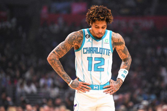 Kelly Oubre Jr. - NBA DFS Picks, Daily Fantasy Basketball Rankings, Injury News - rotoballer icon