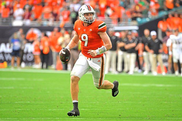 Tyler Van Dyke - Fantasy Football Rankings, NFL Rookies, Draft Sleepers, NCAA College Football, Prospects