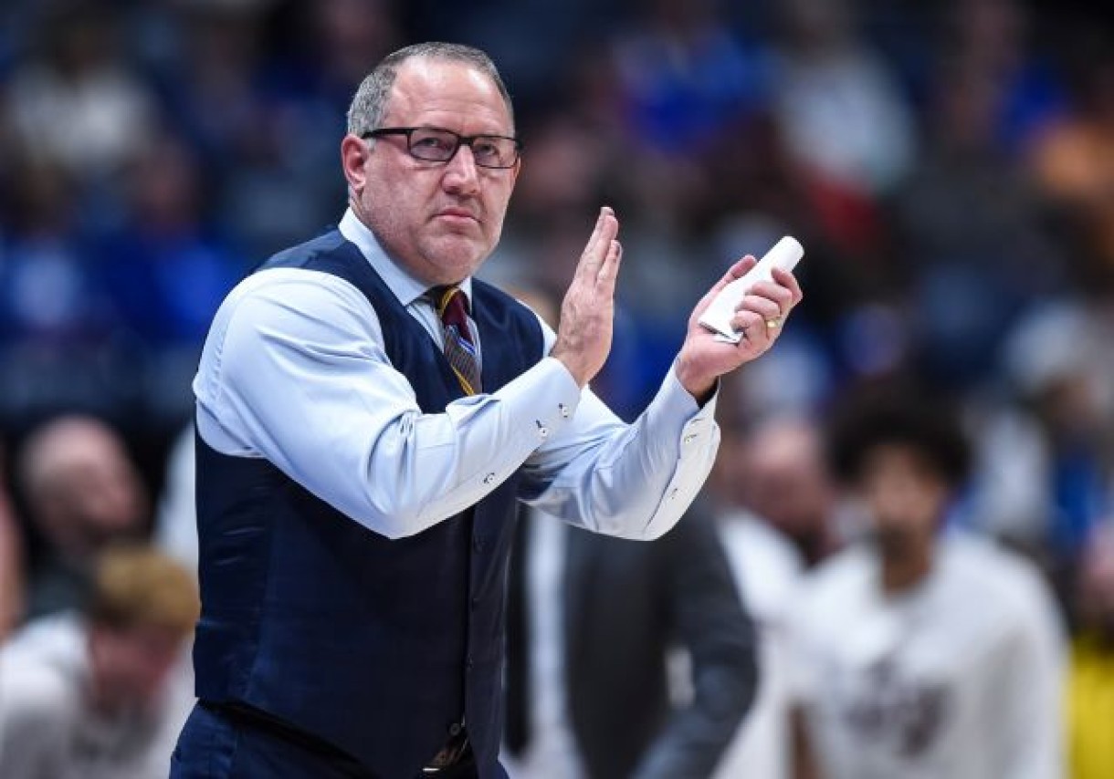 Buzz Williams - NCAA College Basketball Picks, Rankings, Bets