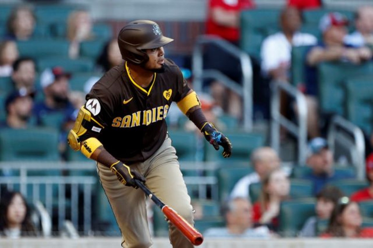 Luis Arraez - Fantasy Baseball Rankings, Draft Sleepers, Waiver Wire Pickups