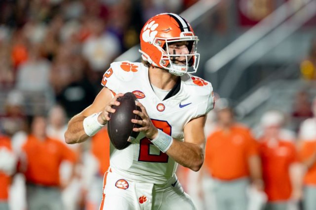 Cade Klubnik - College Football Rankings, NCAA CFB DFS Lineup Picks